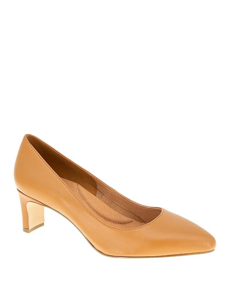 Andre Assous Womens Wynne Pumps Product Image