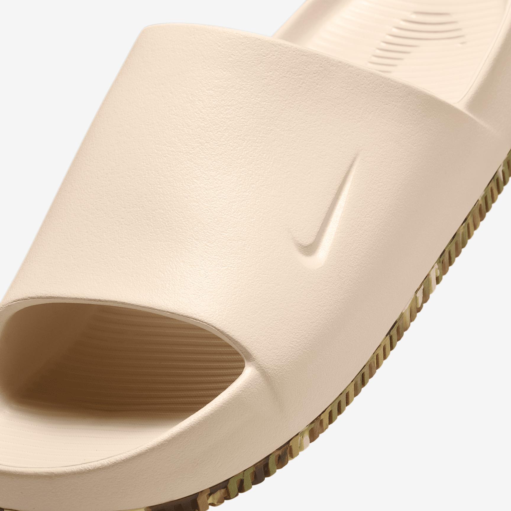 Nike Men's Calm Slides Product Image