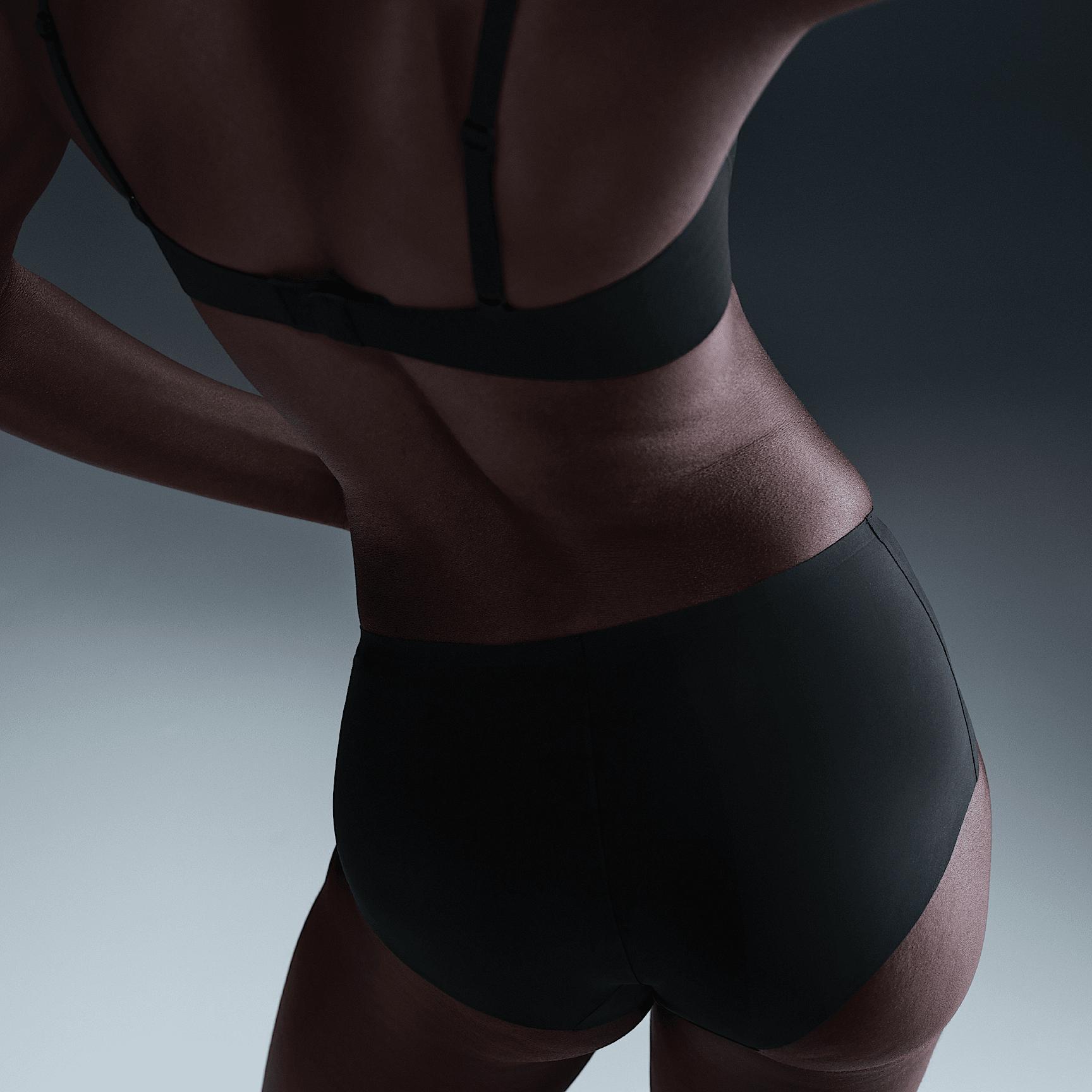 Nike Women's Leak Protection: Period Boyshort Underwear Product Image