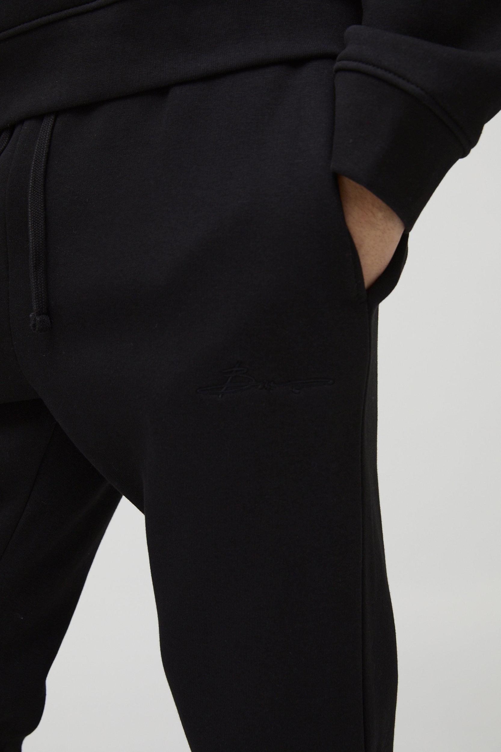 330GSM Slim Fit BM Signature Sweatpants | boohooMAN USA Product Image