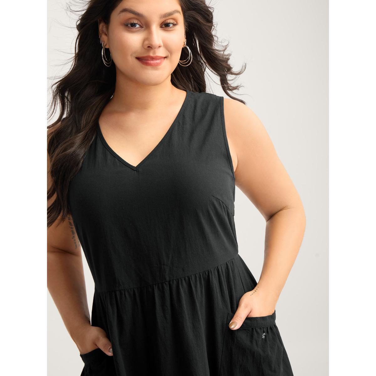 Plus Size Pure Cotton Spacious Pockets Midi Dress Black Women Gathered V-neck Sleeveless Curvy BloomChic 26/4X Product Image