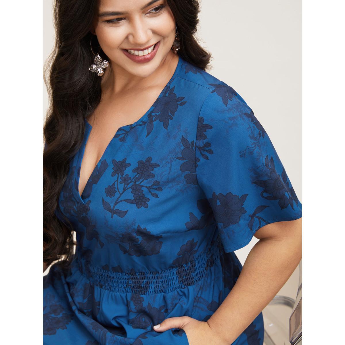 Plus Size Silhouette Flower Shirred Pockets Midi Dress Mediumblue Women Elegant Shirred Notched collar Short sleeve Curvy BloomChic 30/6X Product Image