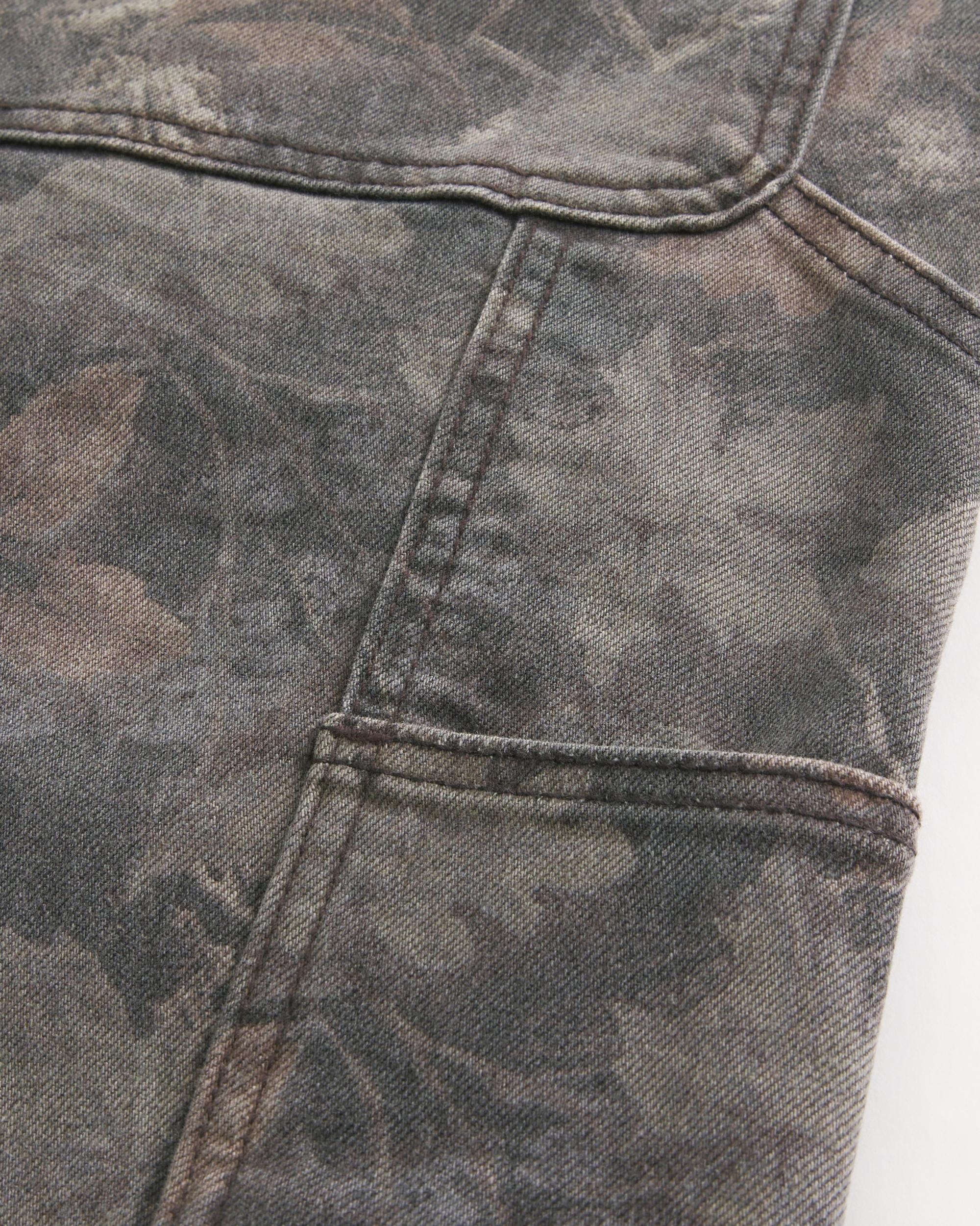 Camo Baggy Painter Jeans Product Image