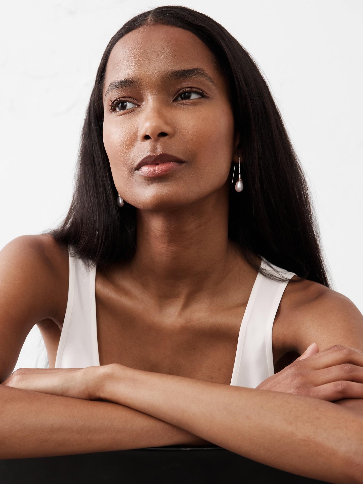 Wire Pearl Earrings Product Image