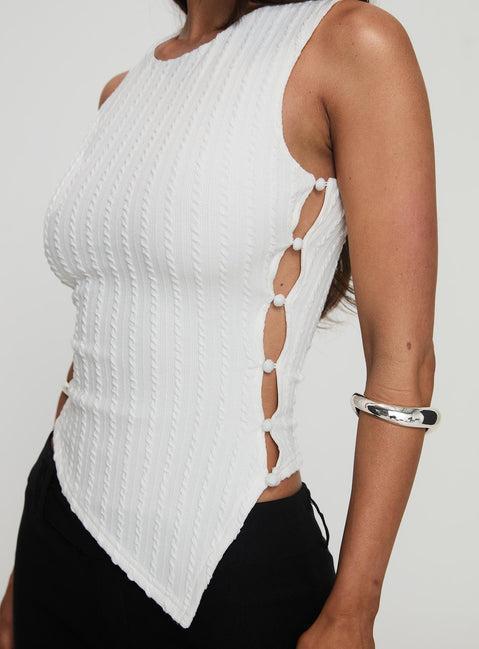 Yulkie Top White Product Image