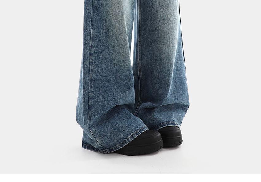 Mid Rise Washed Wide Leg Jeans Product Image