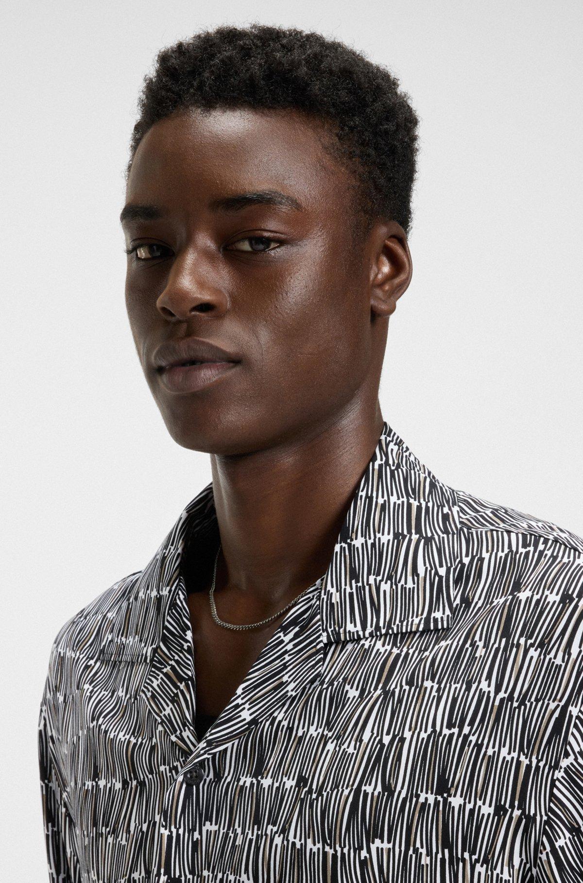 Oversize-fit shirt with abstract print Product Image