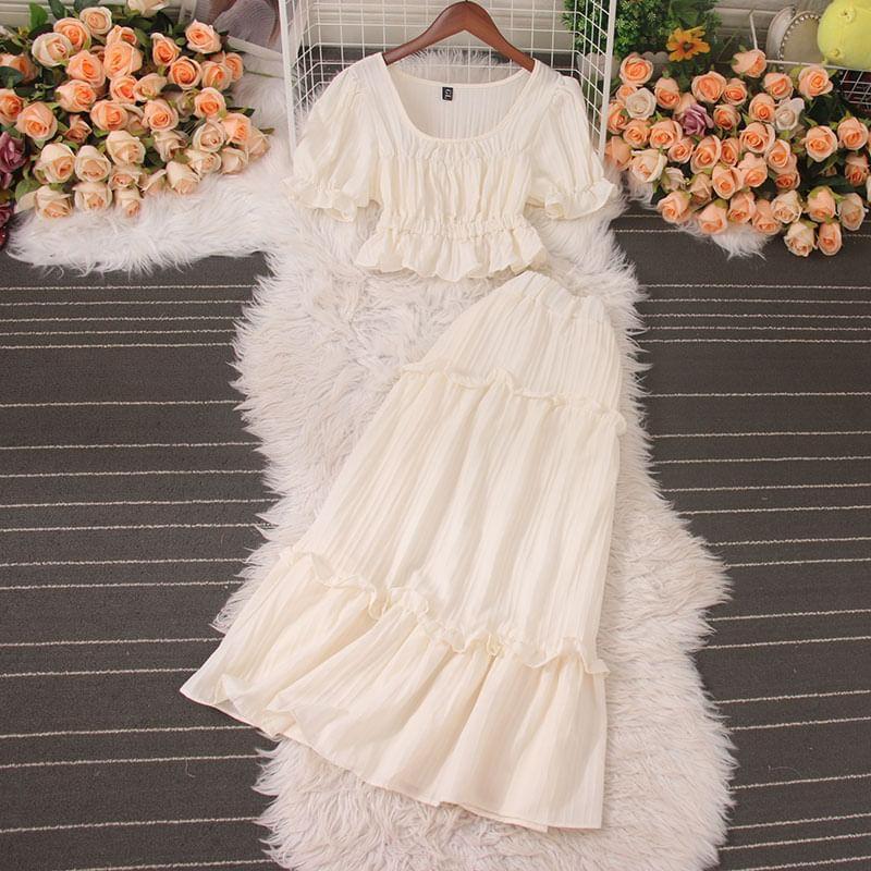 Set: Short-Sleeve Square Neck Plain Cropped Blouse + Elastic Waist Tiered Midi A-Line Skirt Product Image