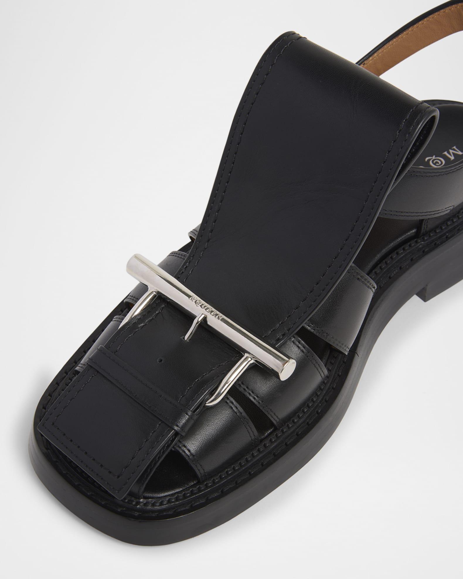 Men's T-Bar Leather Fisherman Sandals Product Image