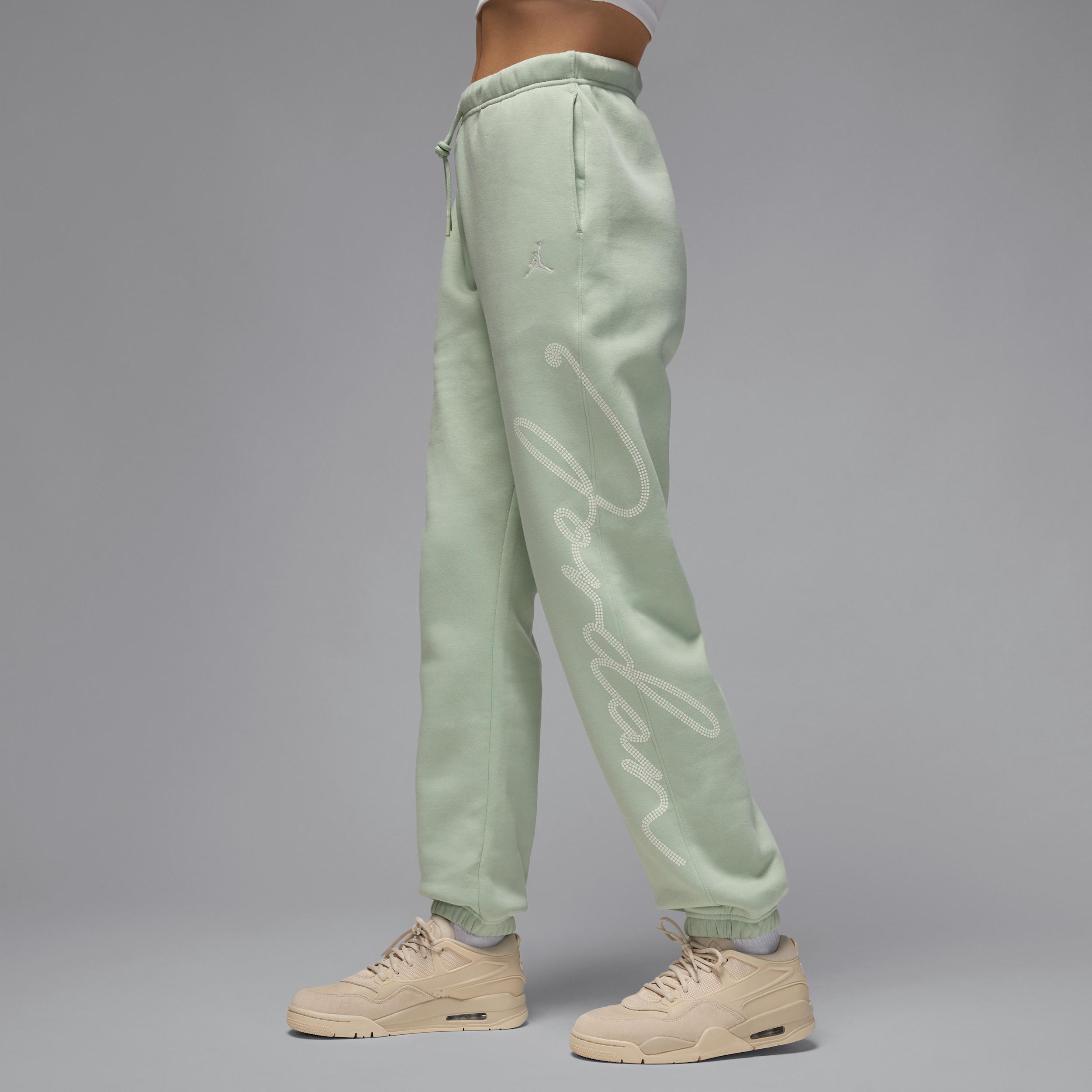 Women's Jordan Brooklyn Fleece Graphic Pants Product Image