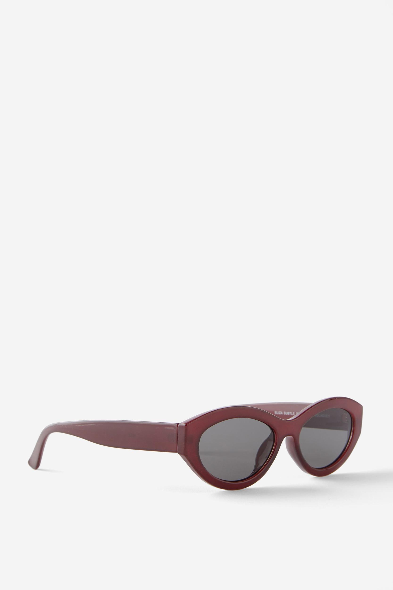 Eliza Subtle Cat Eye Sunglasses Product Image