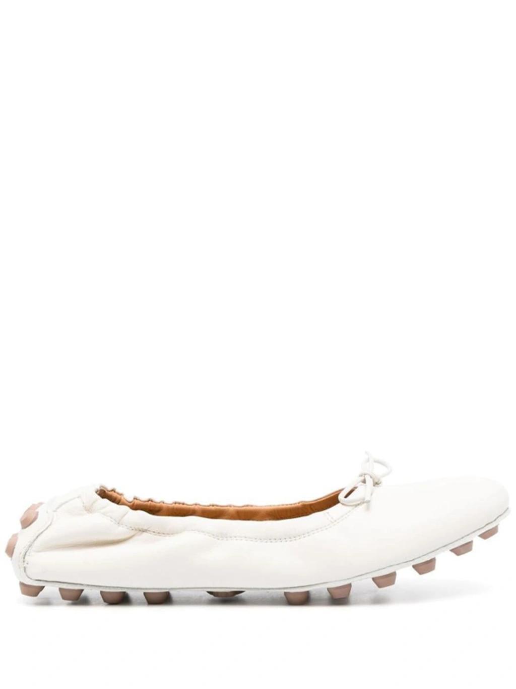 TOD'S Des Gommini 76k Ballerinas In White Product Image