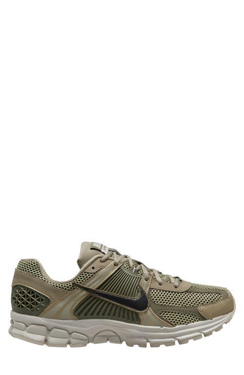 Nike Zoom Vomero 5 sneakers Product Image