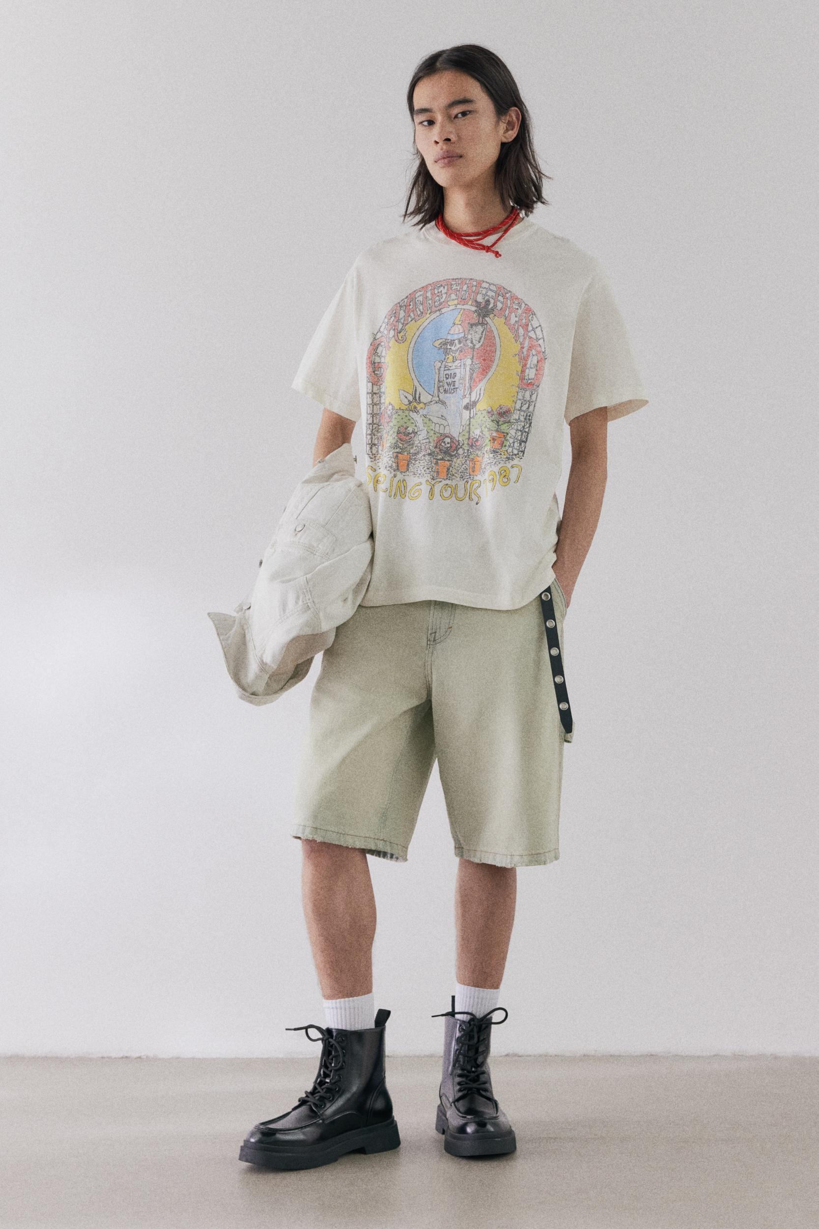 Loose Fit Vintage-Look Printed T-Shirt Product Image