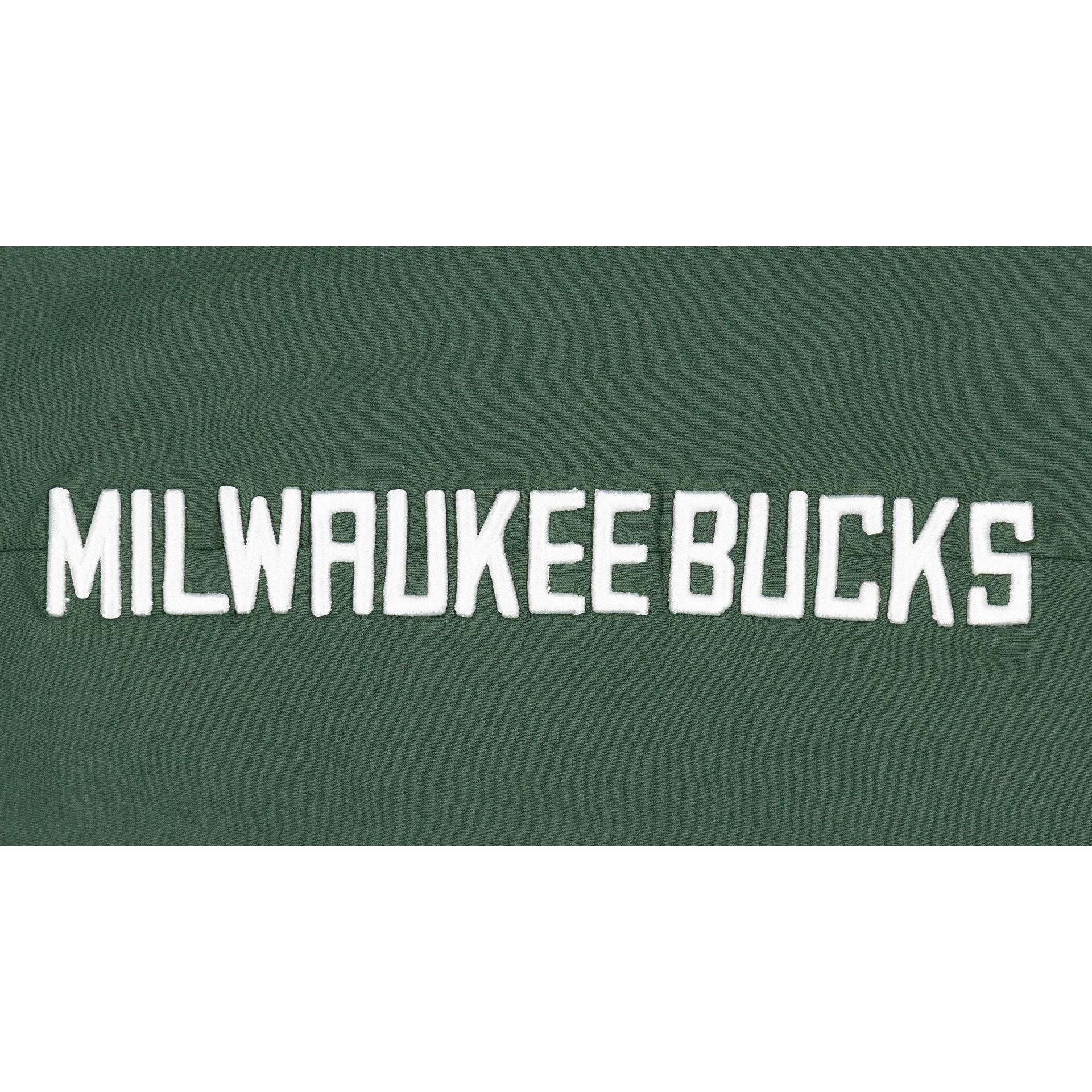 Milwaukee Bucks Logo Select Jogger Male Product Image