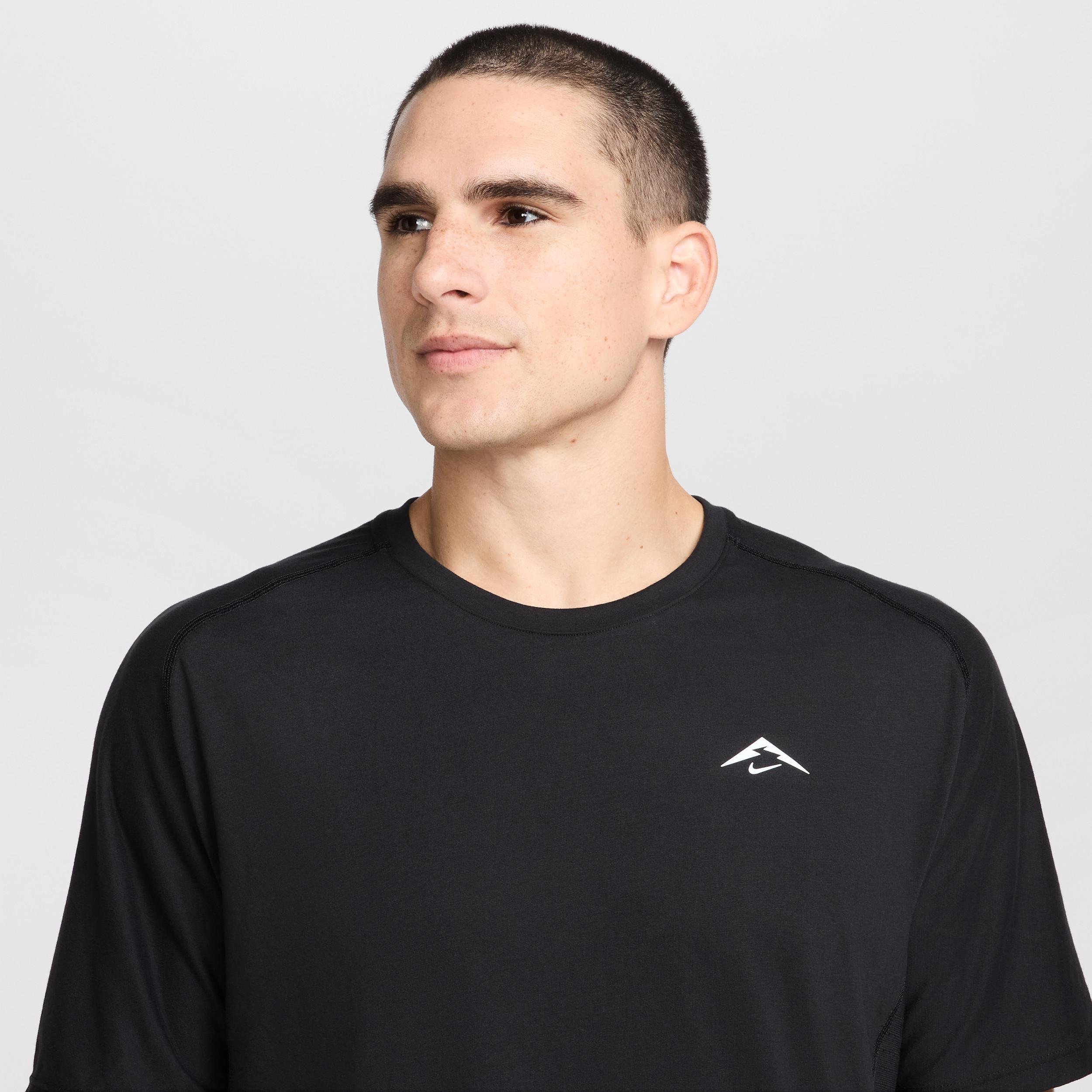Nike Mens Solar Chase Dri-FIT ADV Short-Sleeve Running Top | HJ3580-010 Product Image