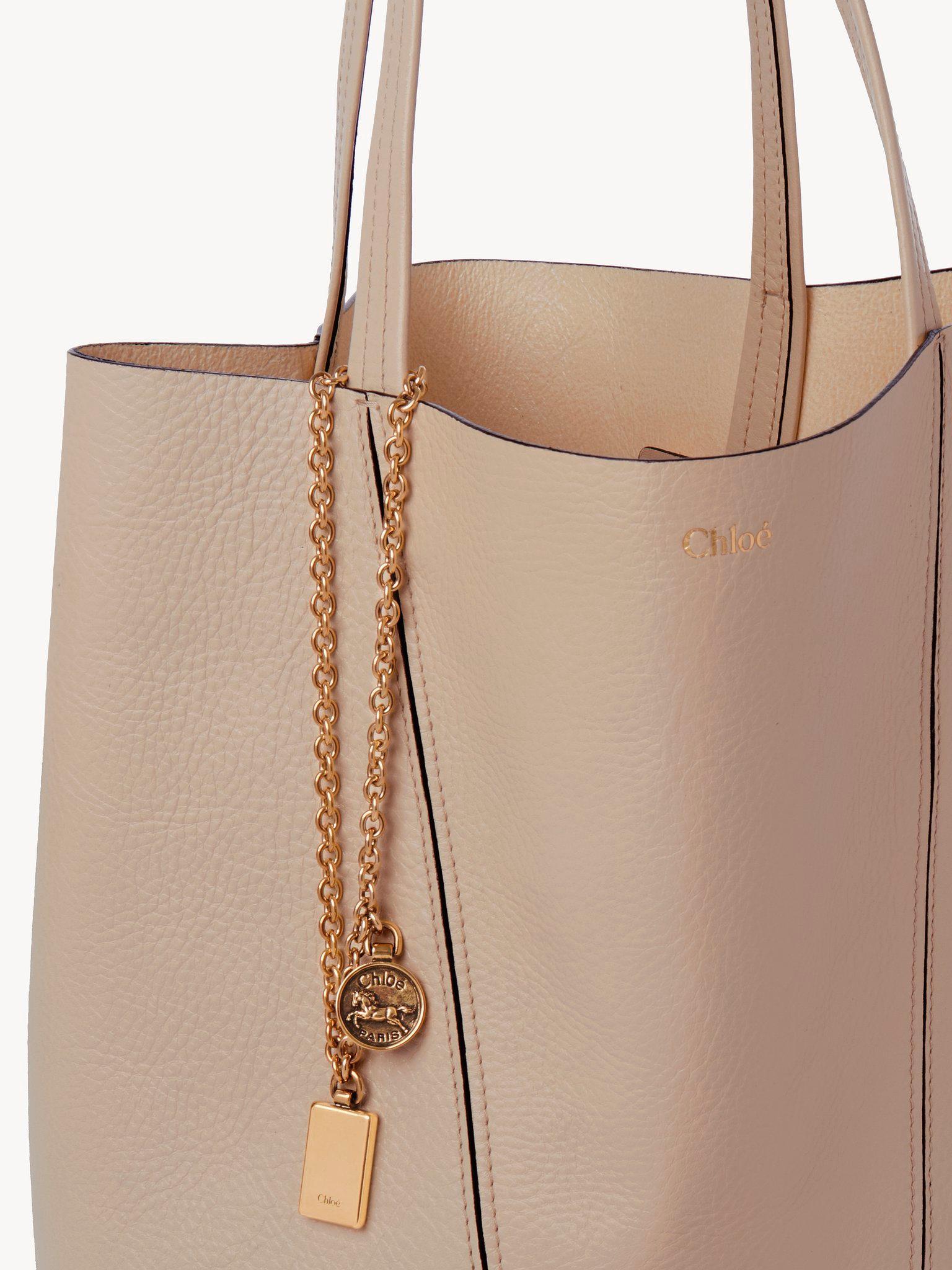 Chloé Spin tote bag in grained leather Product Image