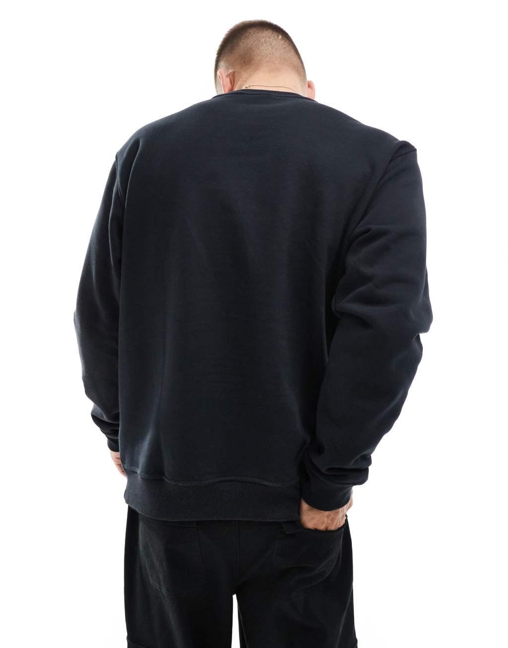 Columbia Meridian Creek crew neck sweatshirt in black Product Image