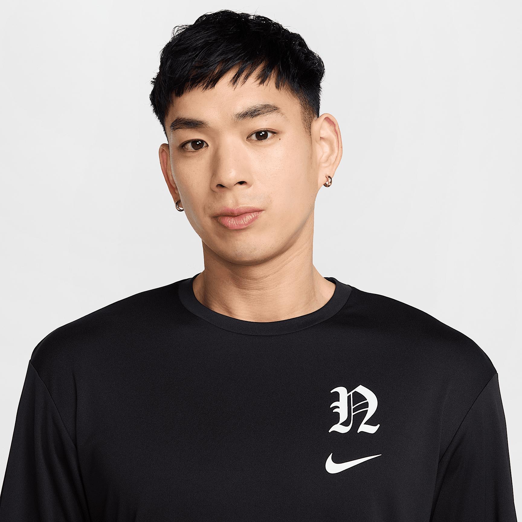 Nike Men's Swim Hydroguard Long-Sleeve Top Product Image