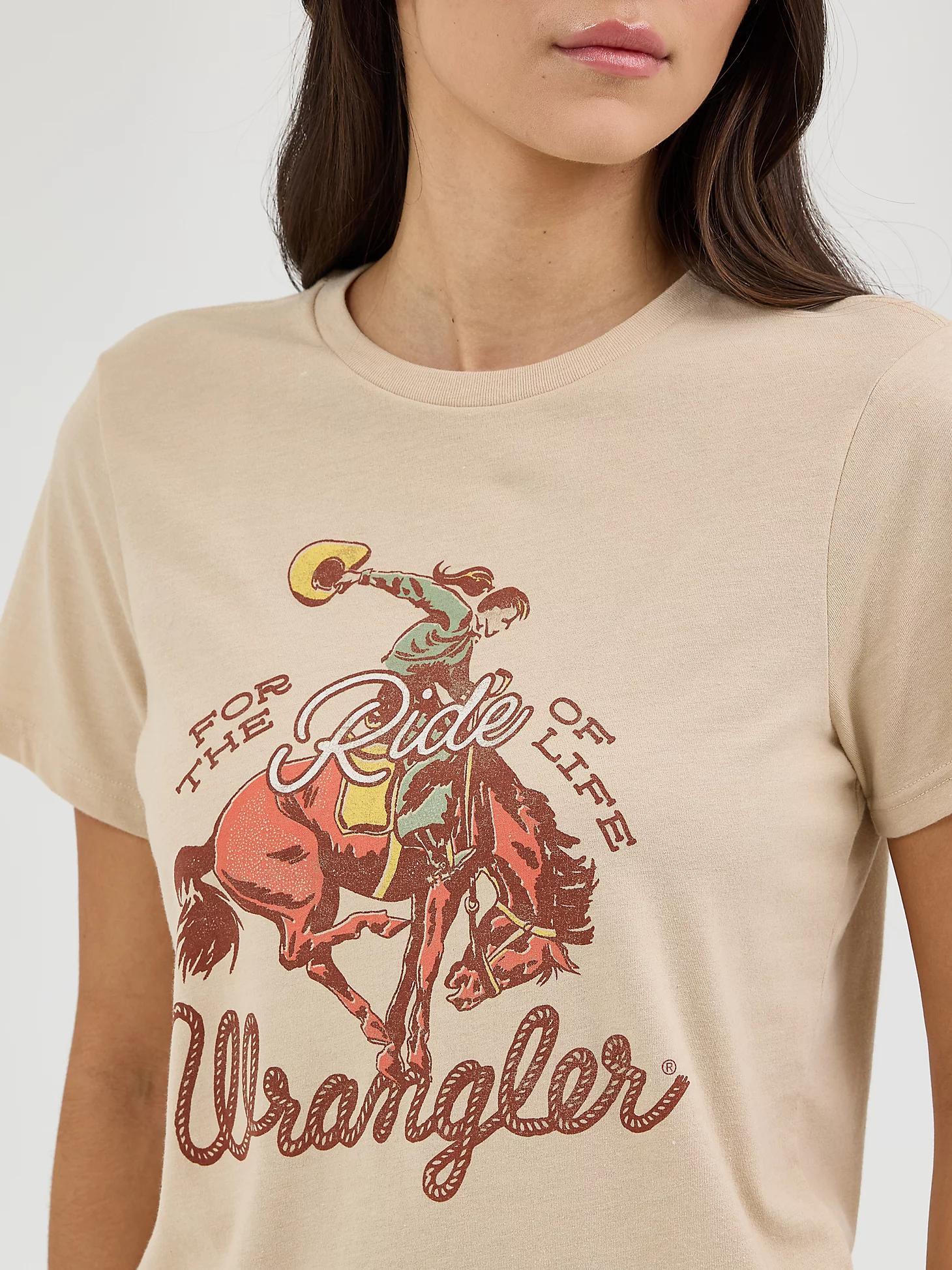Women's Wrangler Western Graphic Reg Fit Tee in Cement Heather Product Image
