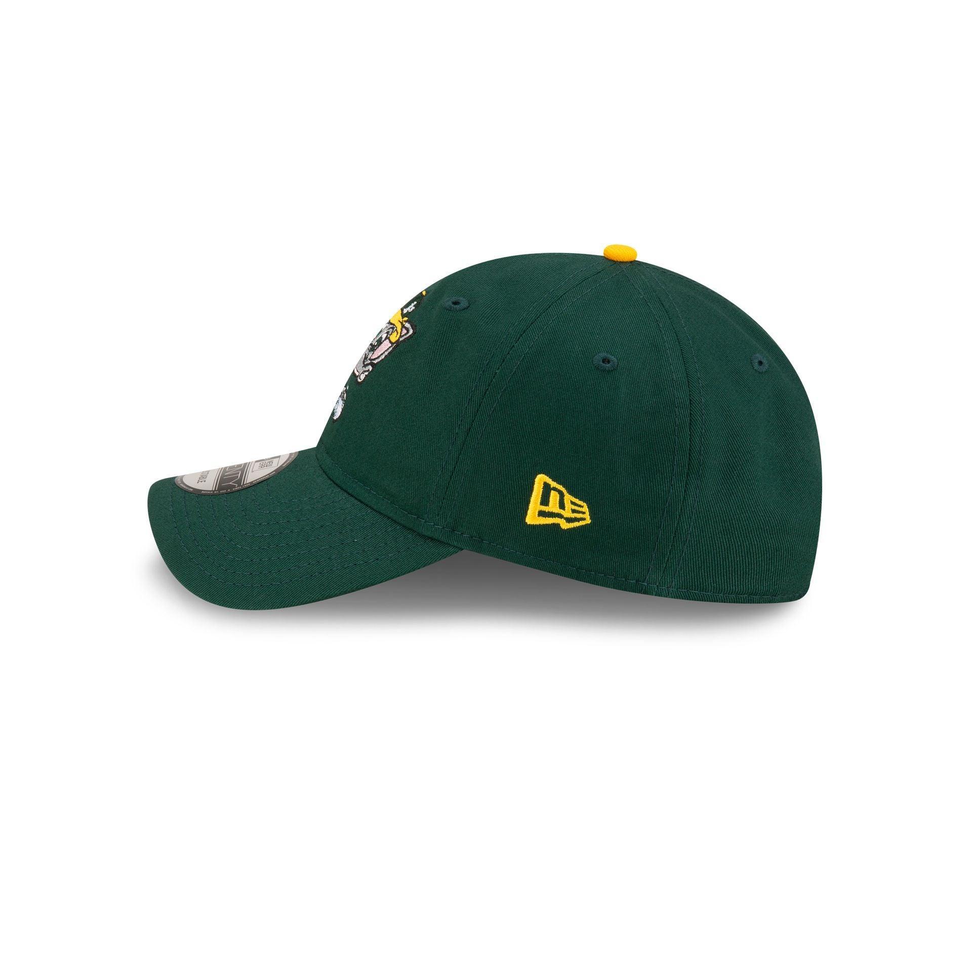 Milwaukee Bucks Core Classic 9TWENTY Adjustable Hat Male Product Image