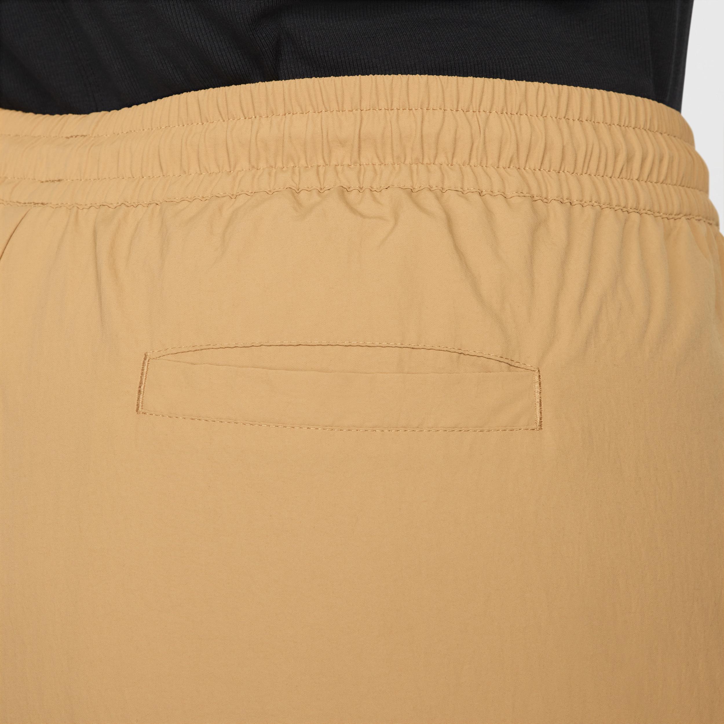 Nike Sportswear Everything Wovens Women's Mid-Rise Open-Hem Pants (Plus Size) Product Image