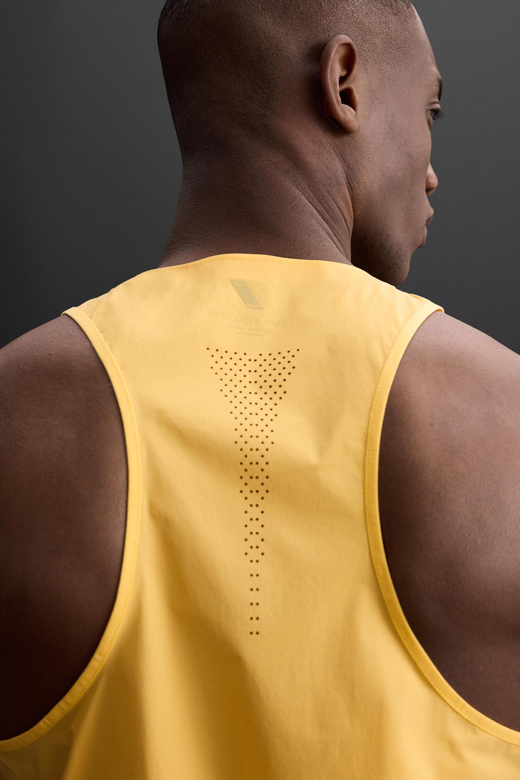 LIGHTWEIGHT TECHNICAL TANK TOP Product Image