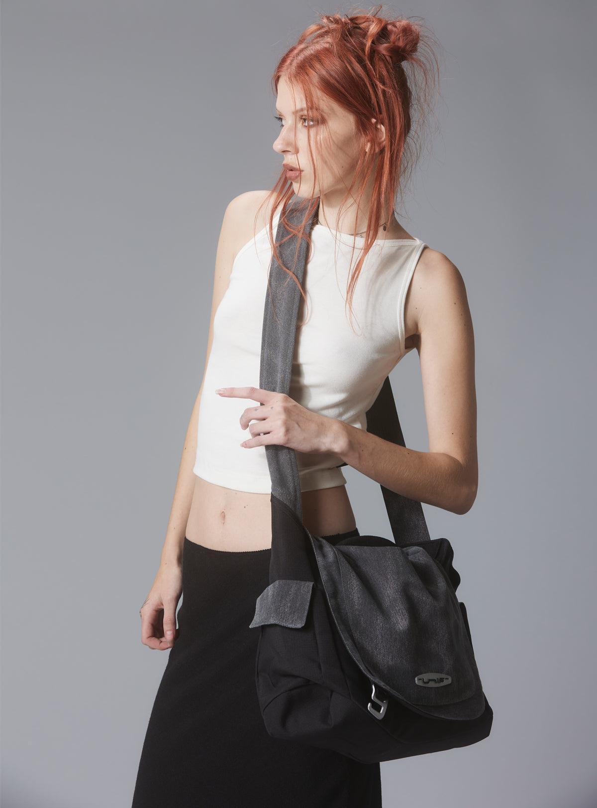 Phase Bag Female Product Image