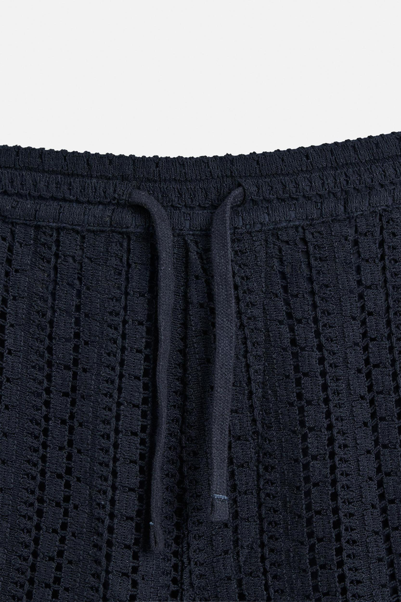 CROCHET TEXTURED SHORTS Product Image