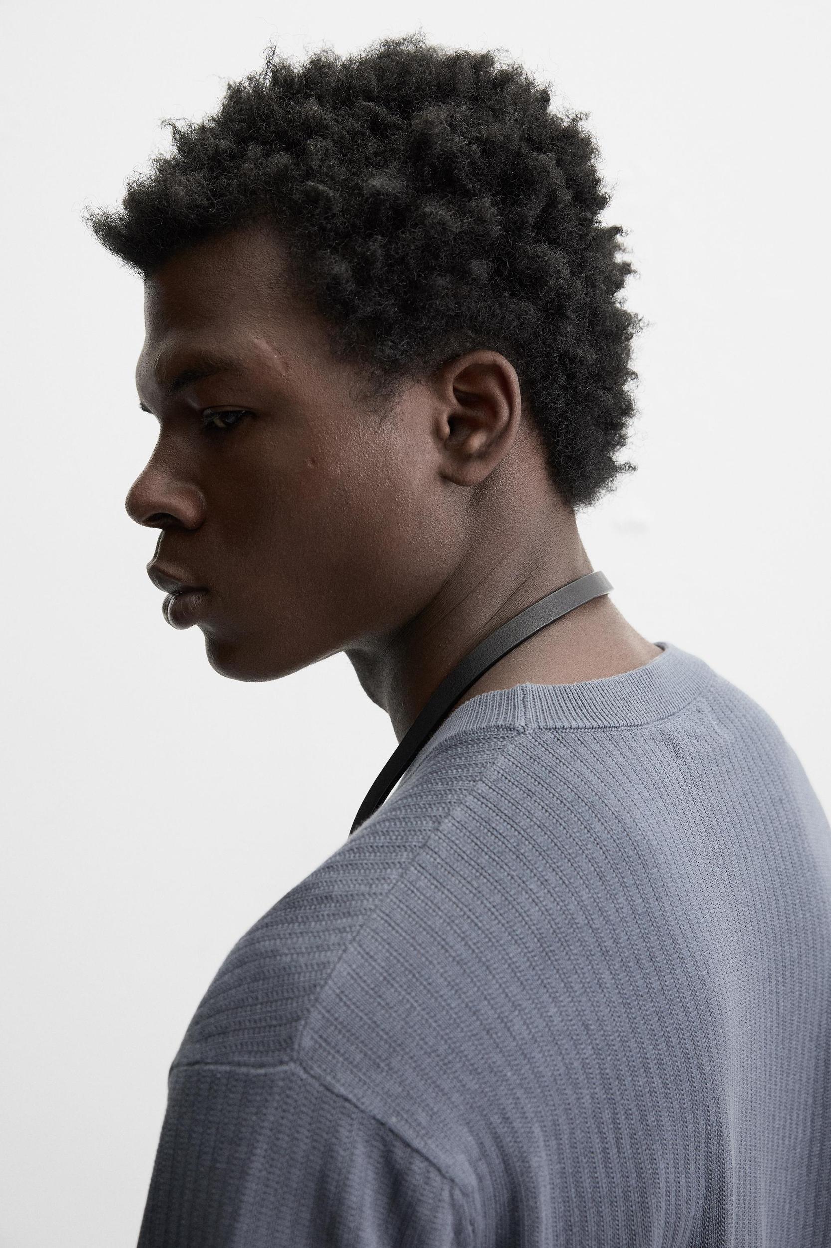 TEXTURED KNIT T-SHIRT Product Image