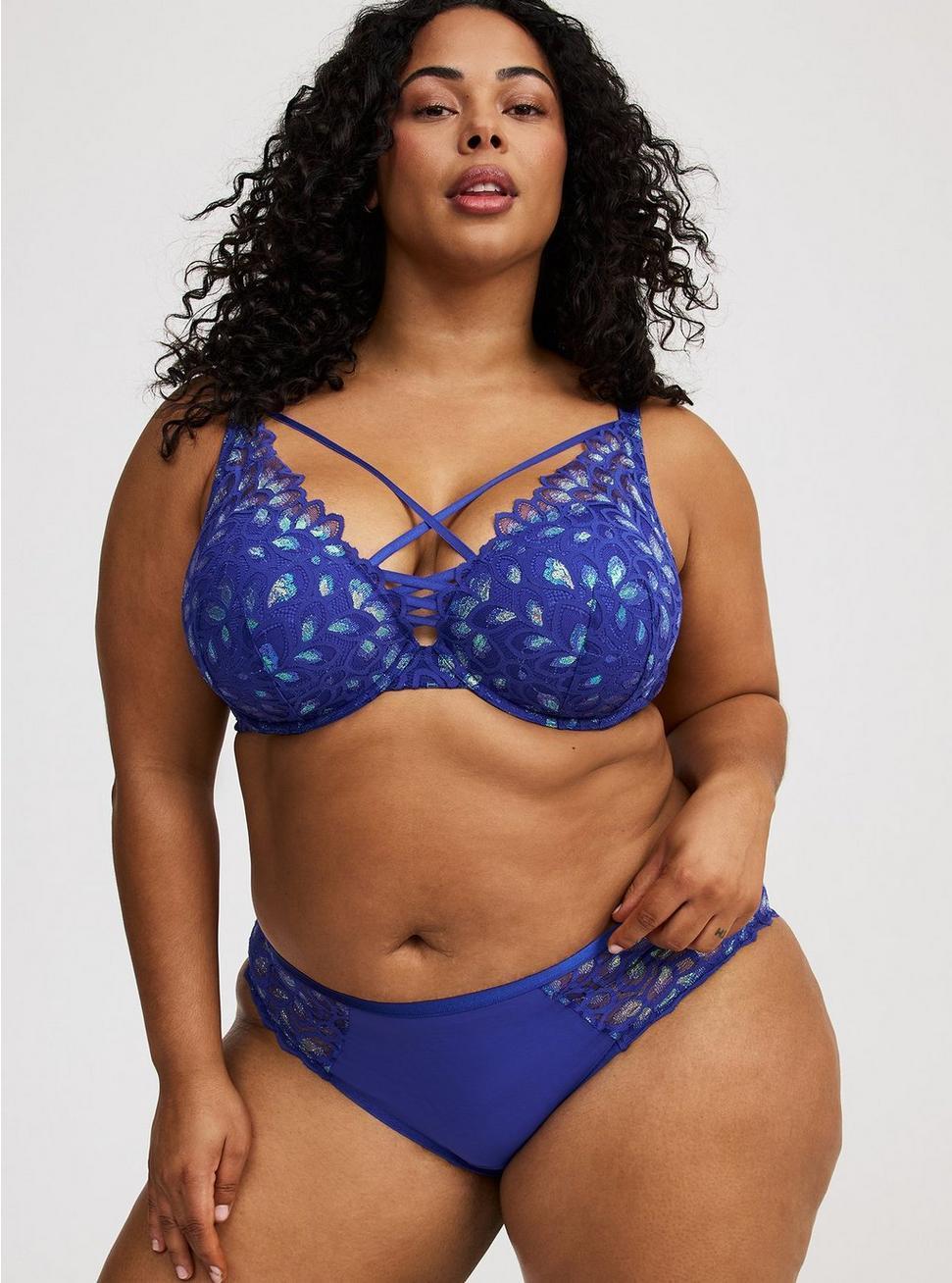 XO Plunge Push-Up Plunge Bra Product Image