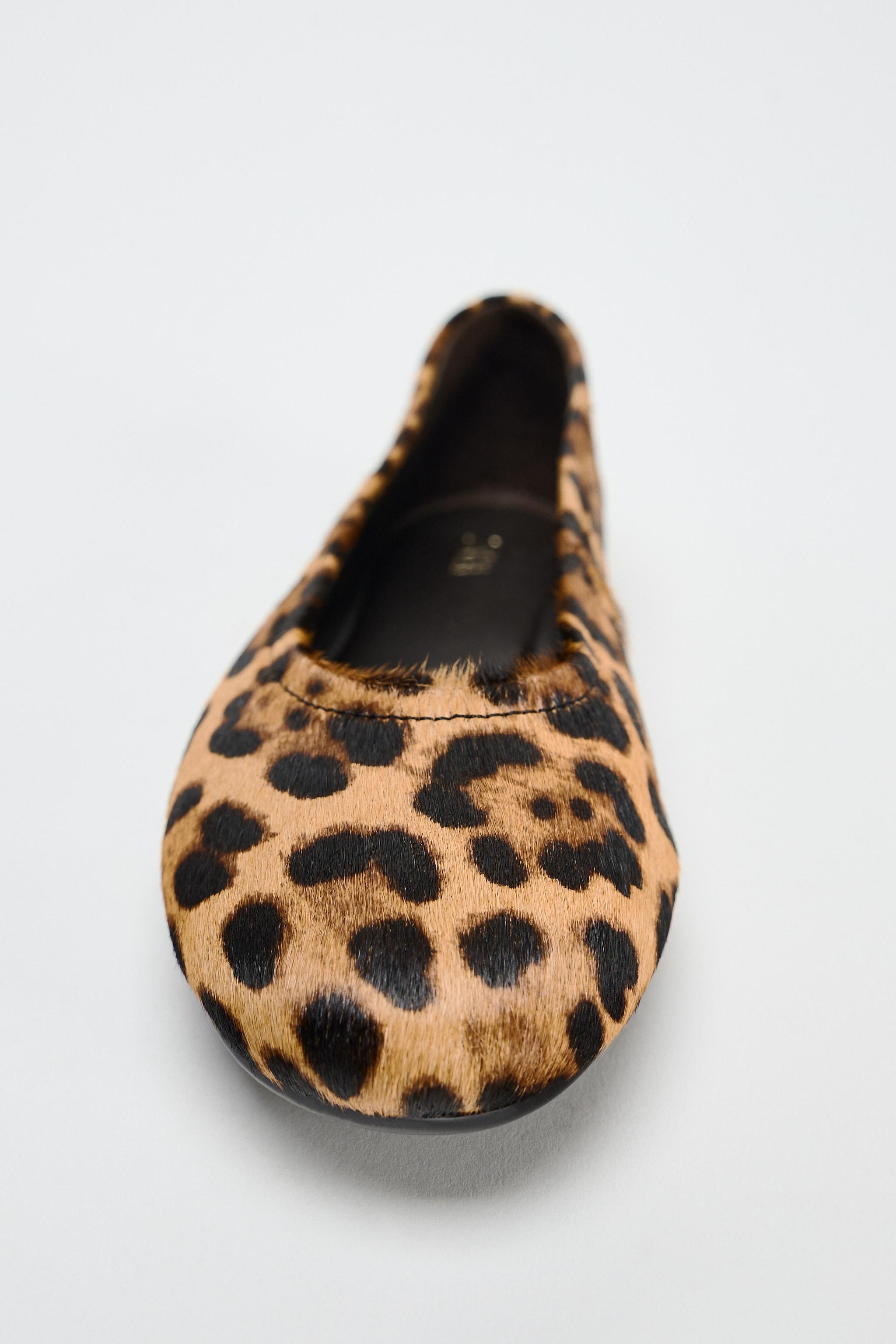 LEATHER ANIMAL PRINT BALLET FLATS Product Image