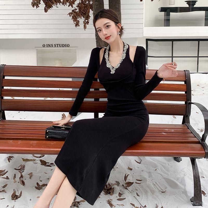 Long-Sleeve V-Neck Rhinestone Midi Sheath Dress Product Image