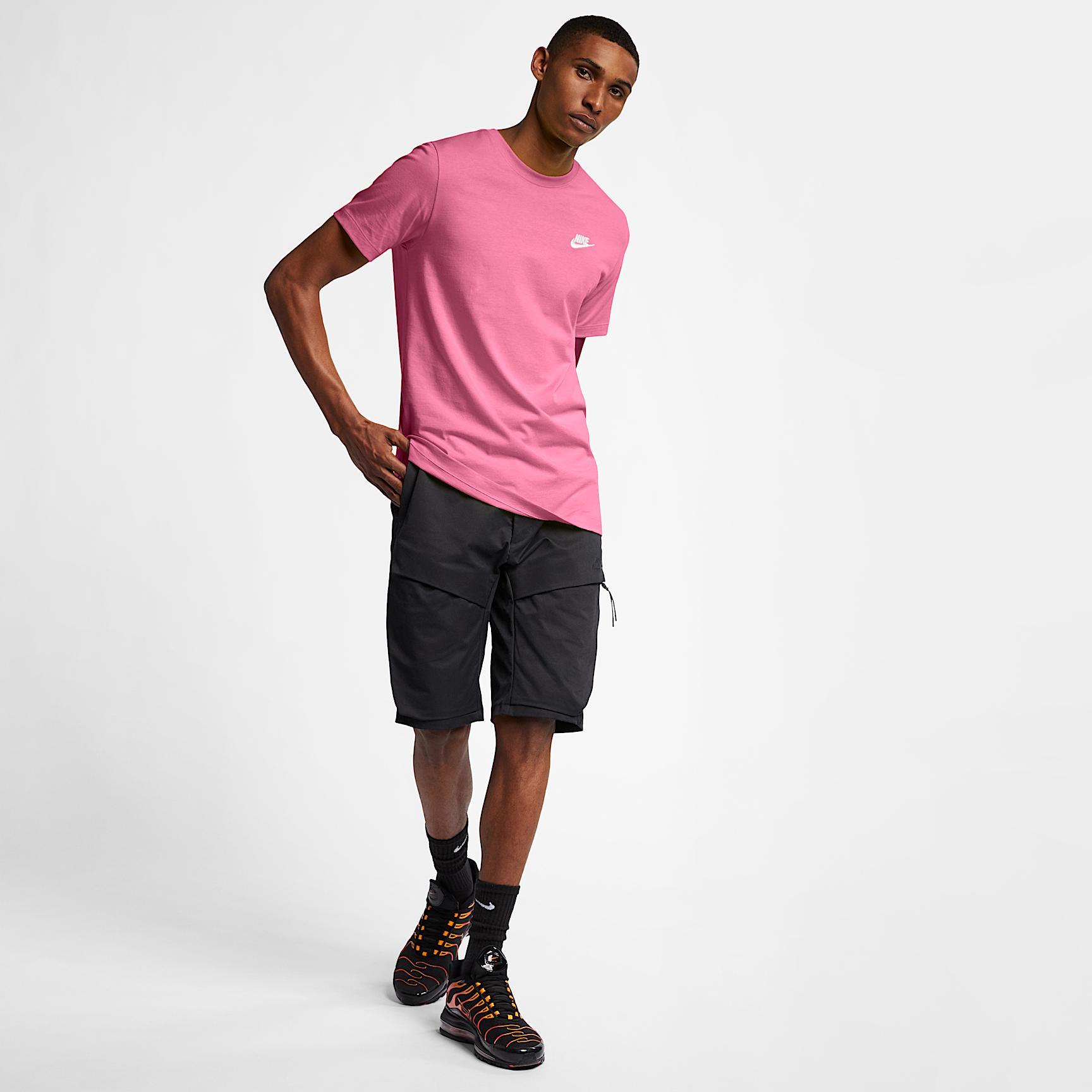 Mens Nike Sportswear Club T-Shirt | AR4997-684 Product Image