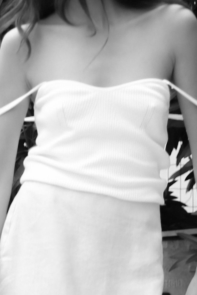 Fine Knitted Heartshape Top Product Image