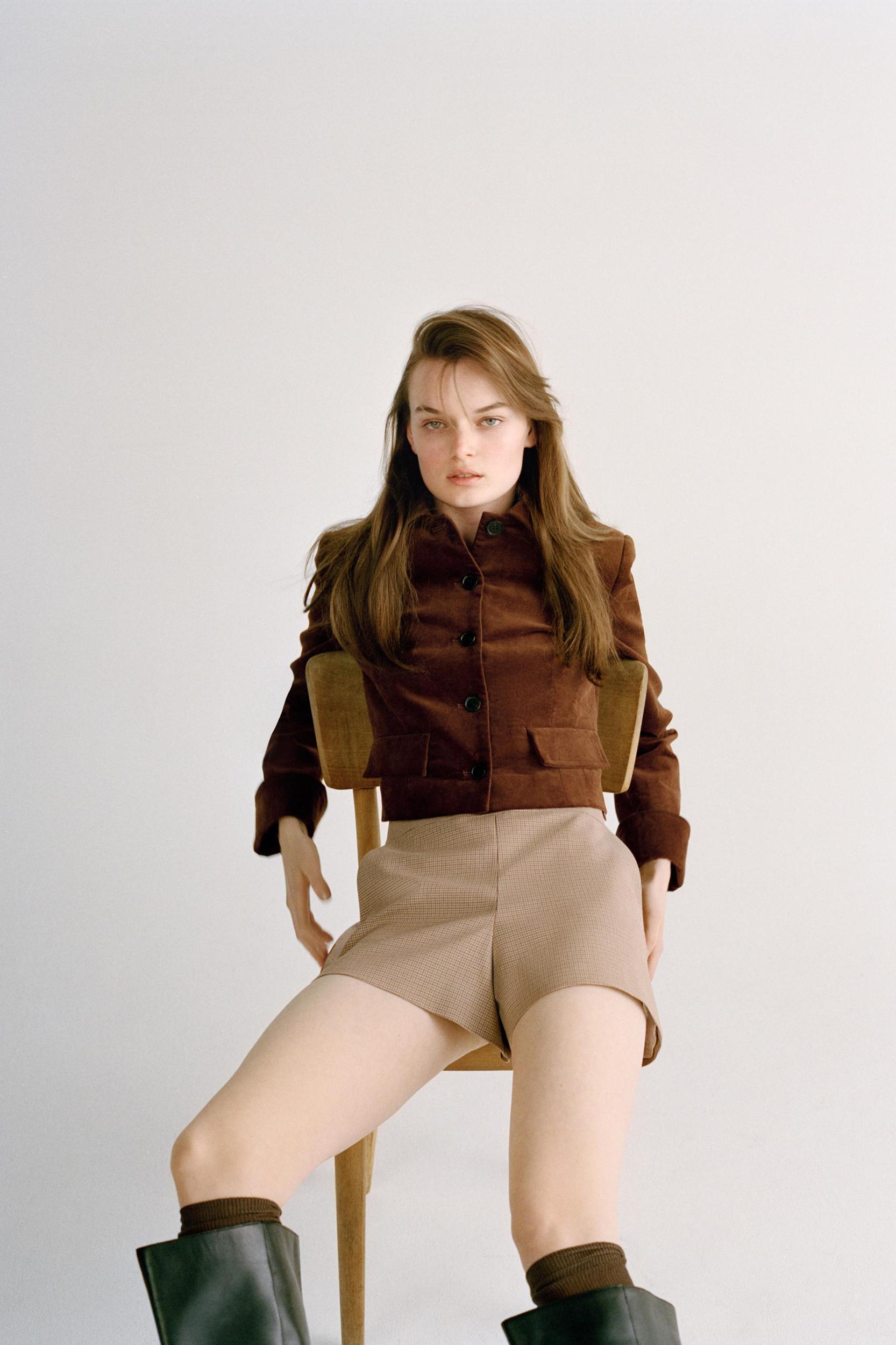 CHECKERED HIGH WAIST SHORTS Product Image