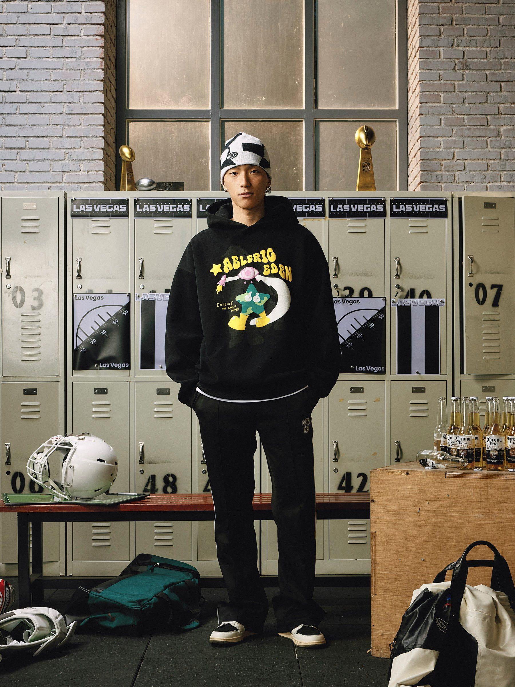 Aelfric Eden Oversized Walking Star Hoodie Product Image