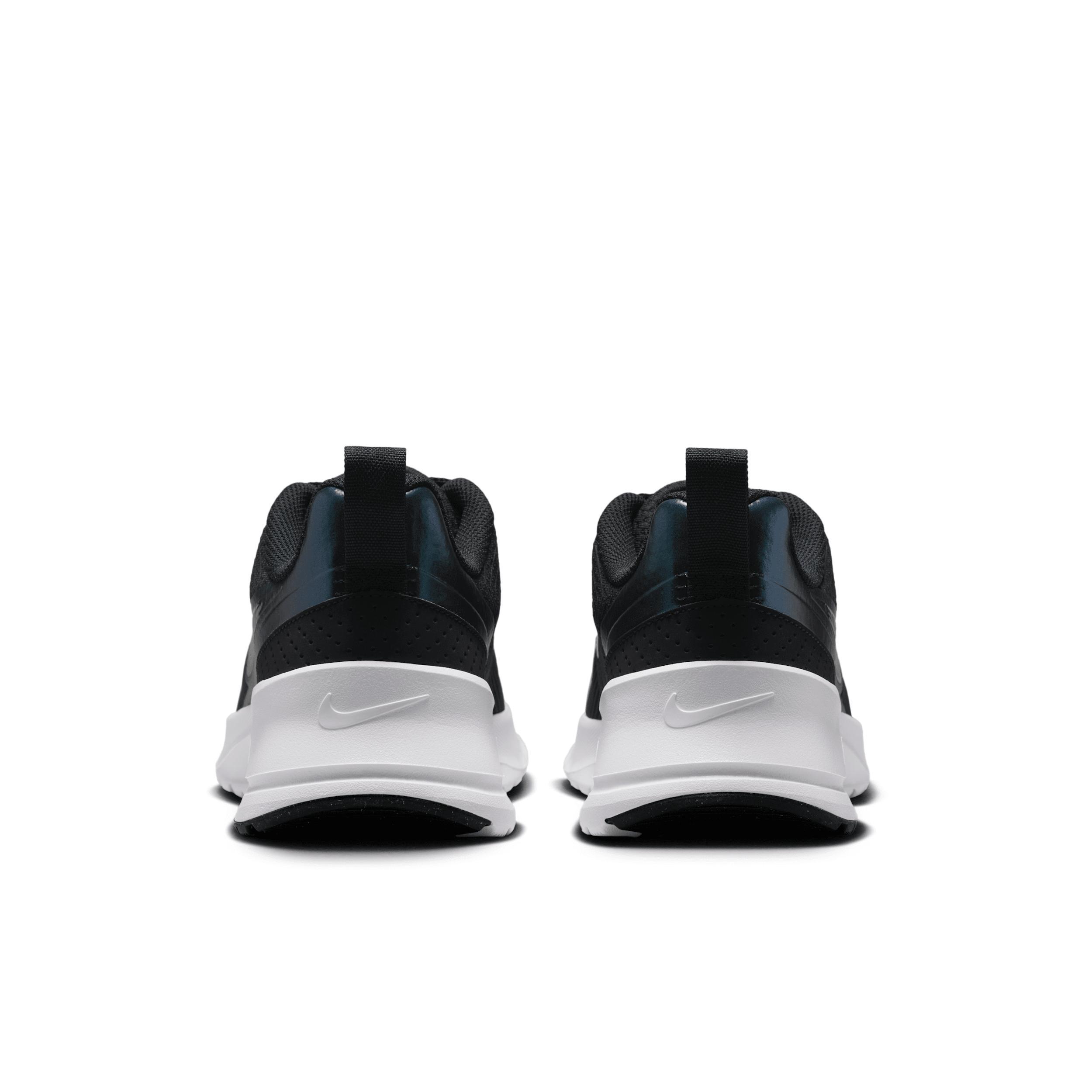 Nike Women's Air Max Nuaxis Shoes Product Image