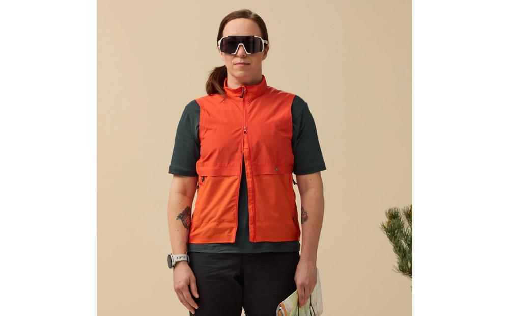 Hoja Adventure Vest W Product Image