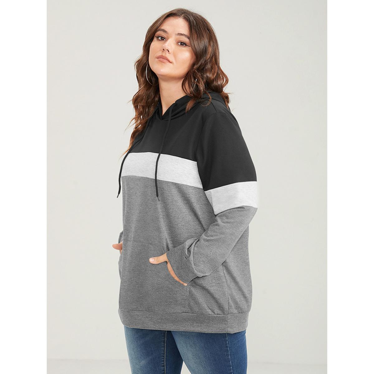 Plus Size Colorblock Contrast Hooded Pocket Drawstring Sweatshirt Women Black Casual Pocket Hooded Dailywear Sweatshirts BloomChic 28/5X Product Image