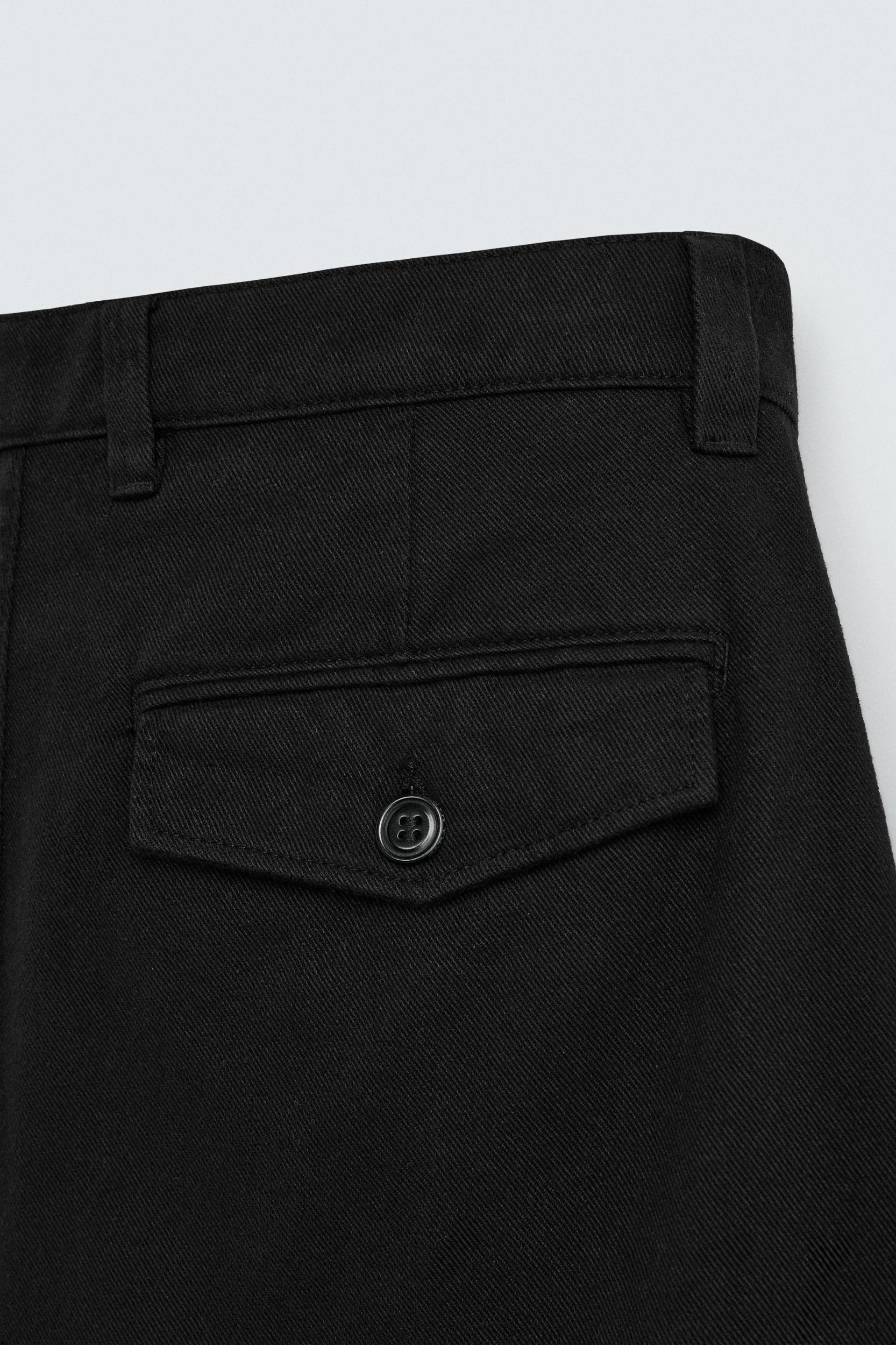 RELAXED FIT PLEATED BERMUDA SHORTS Product Image