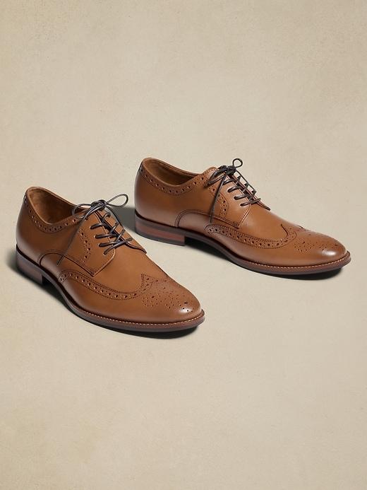 Brogue Oxford Dress Shoe Product Image