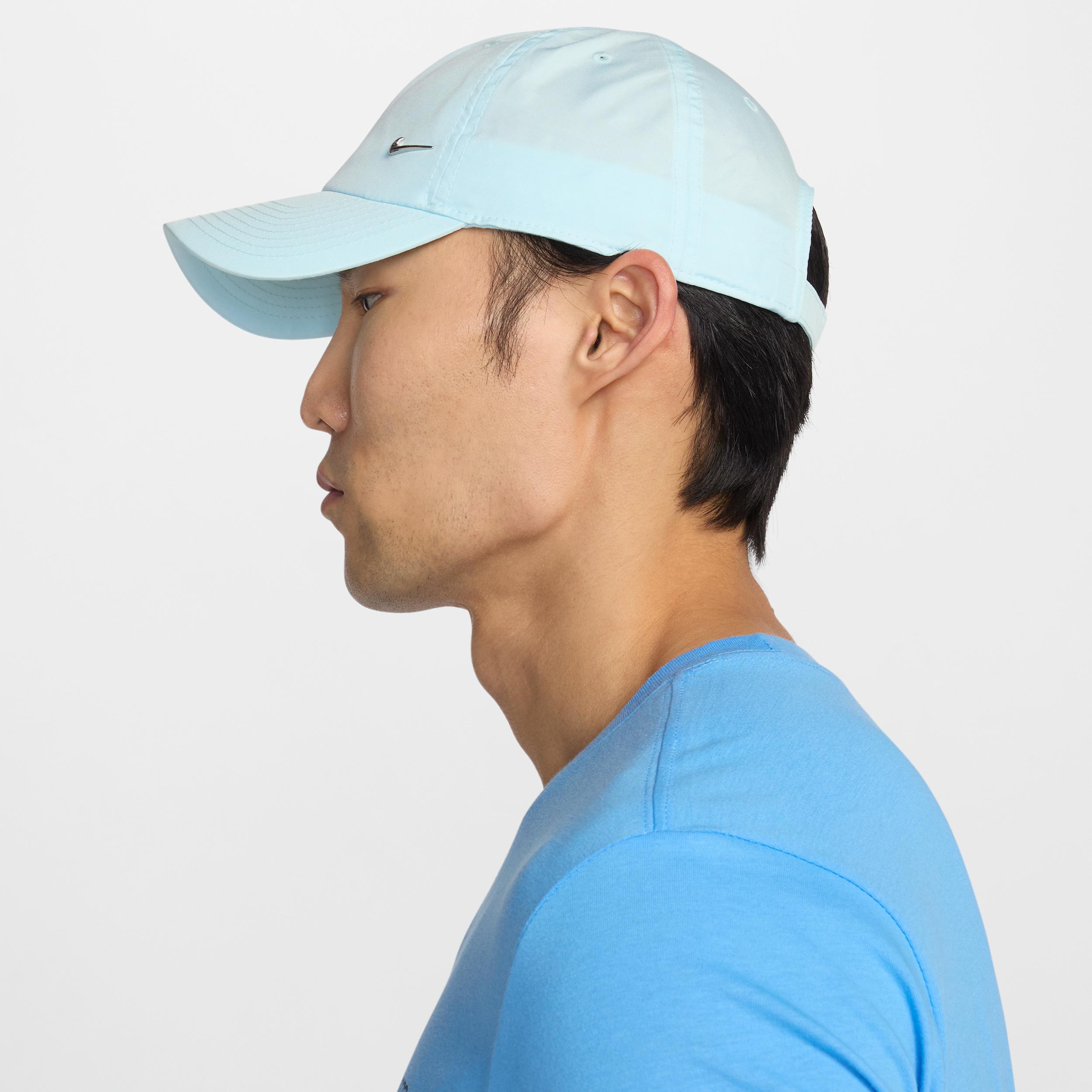 Nike Dri-FIT Club Unstructured Metal Swoosh Cap Product Image