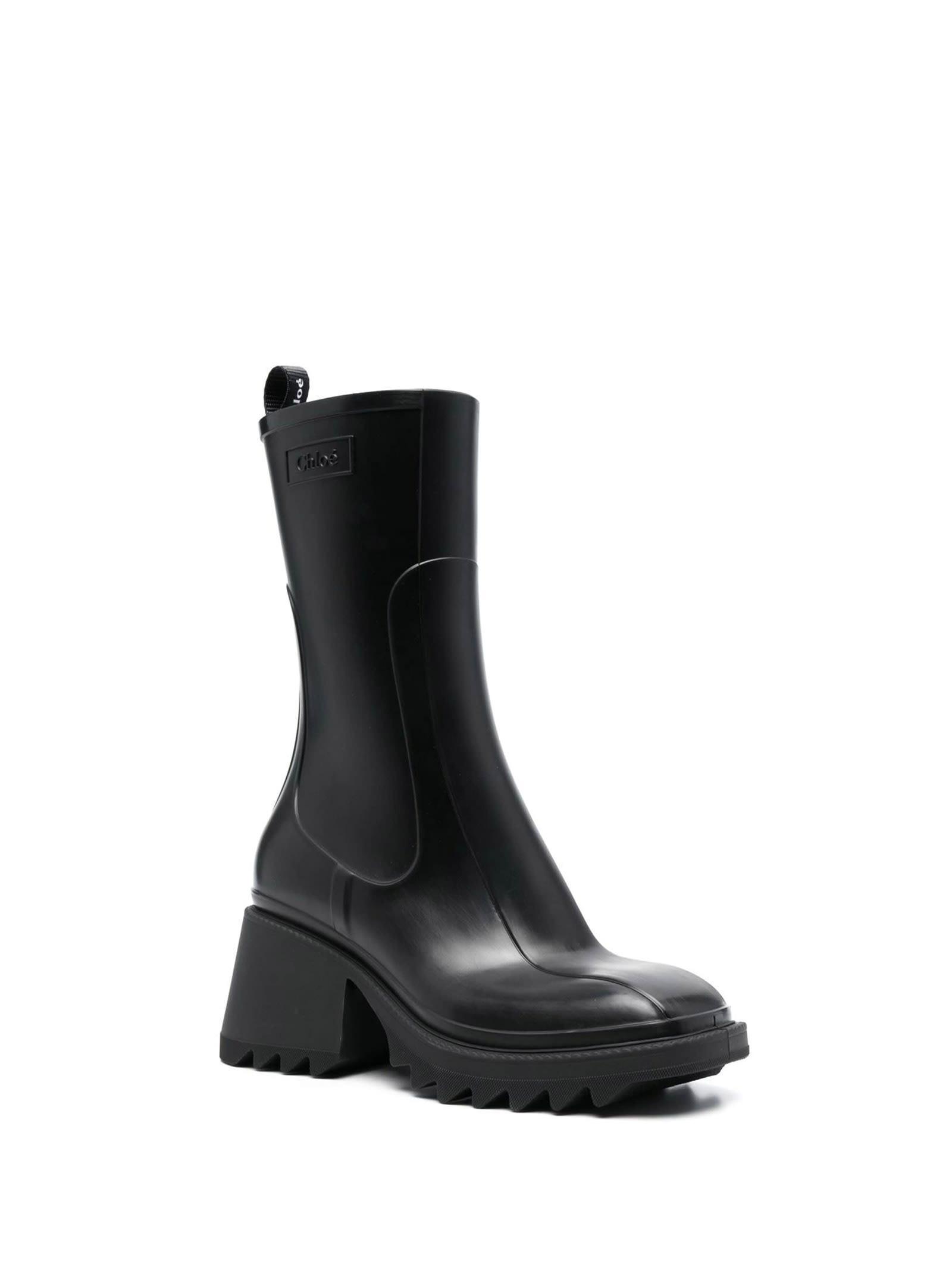 Boots In Black Product Image