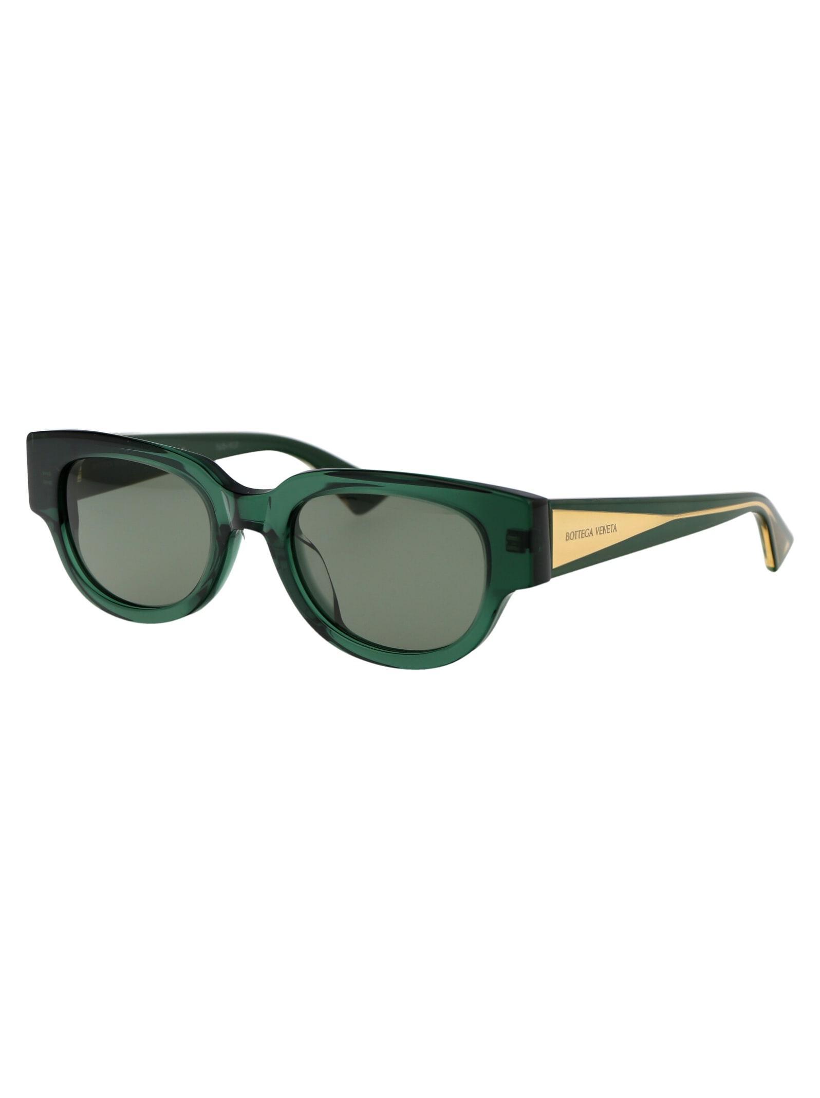 BOTTEGA VENETA Logo Sunglasses In 003 Green Crystal Green Product Image