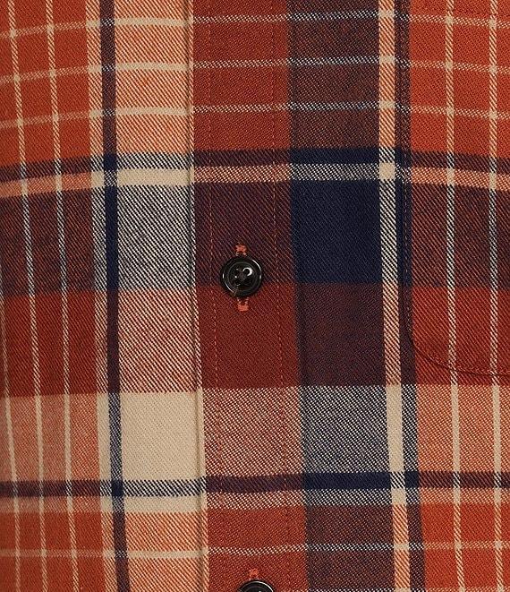 Roundtree & Yorke Long Sleeve Large Plaid Portuguese Flannel Sport Shirt Product Image
