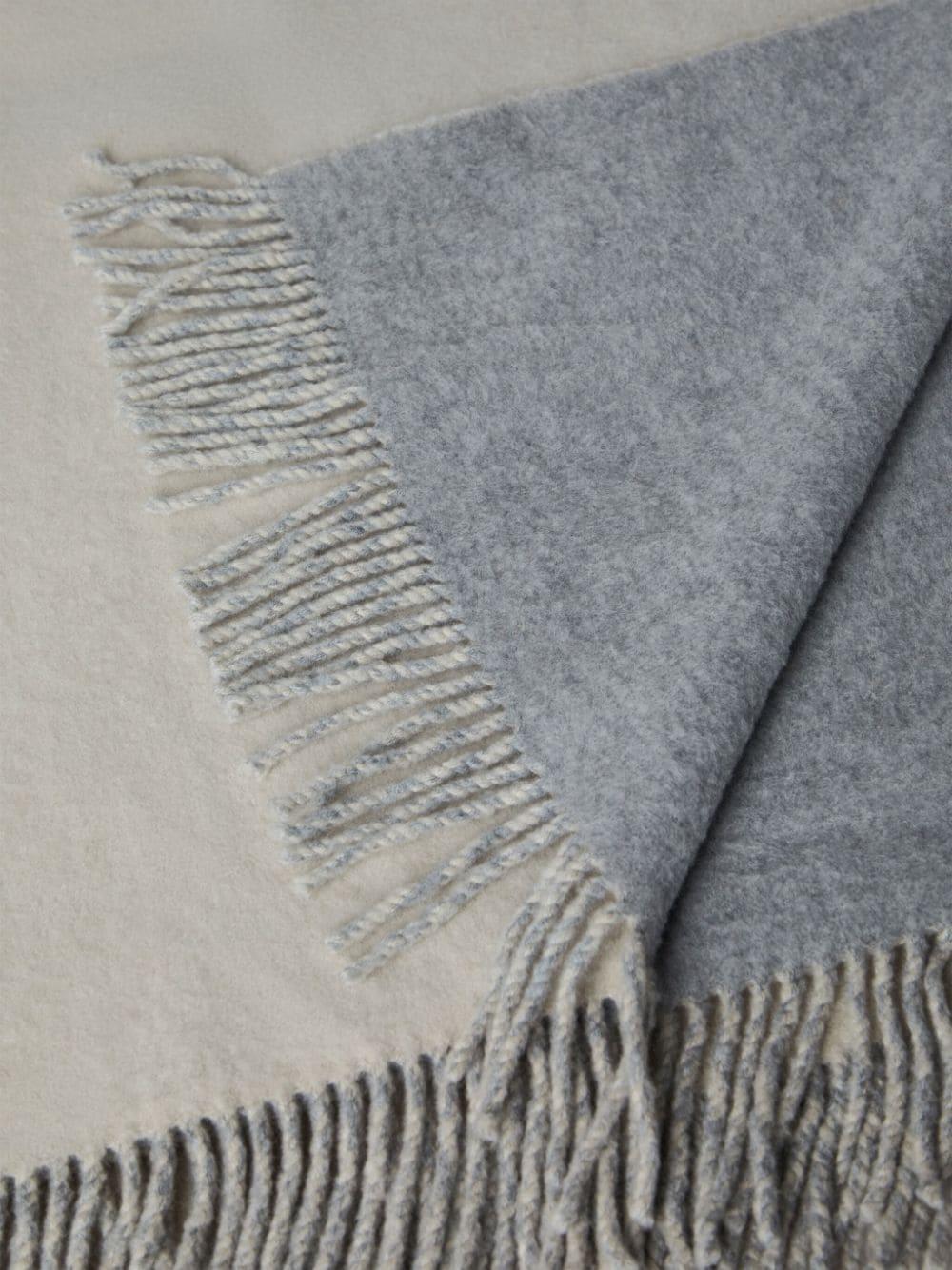 Frayed-edge Cashmere Blanket In Grey Product Image