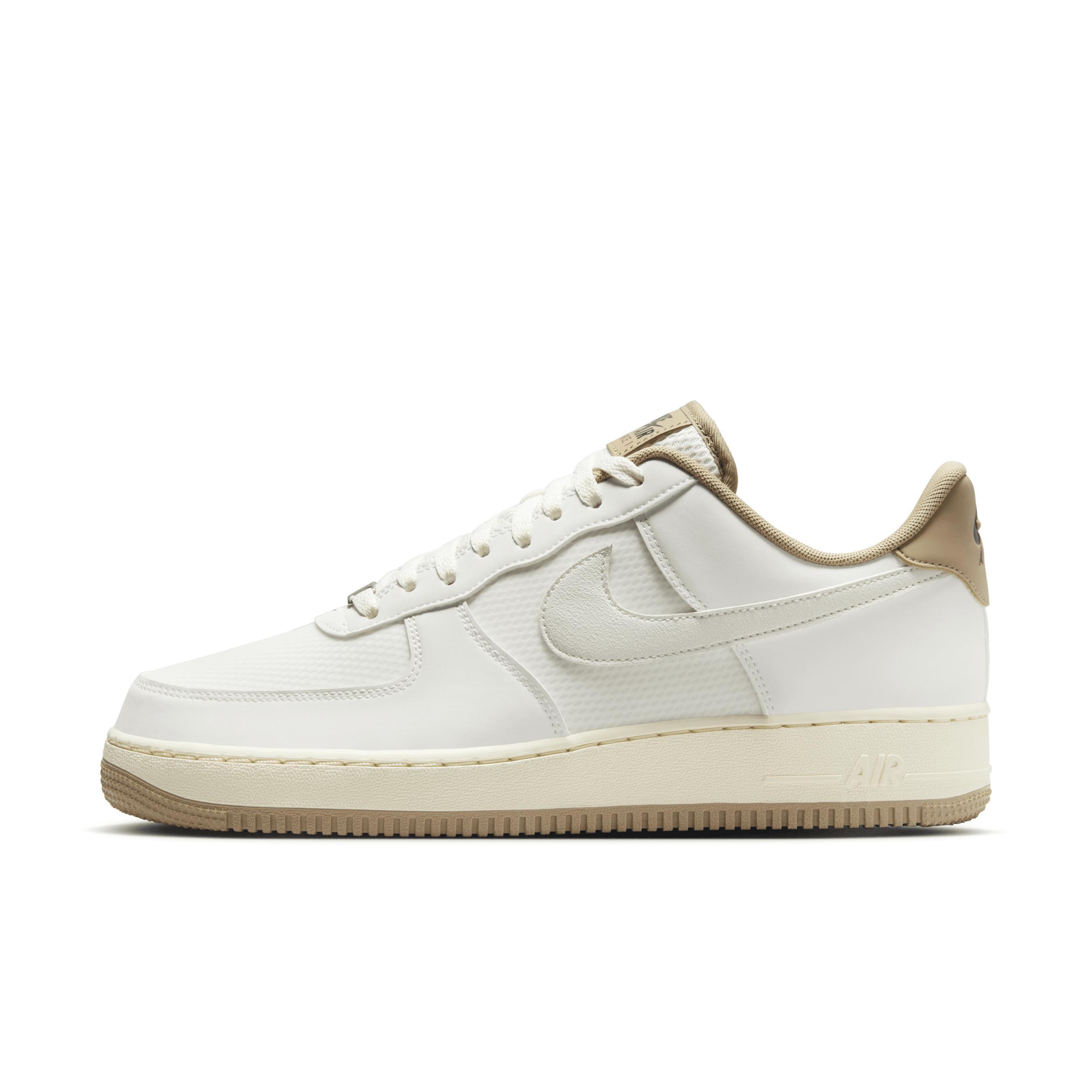 Mens Nike Air Force 1 07 LV8 Winterized Low Casual Shoes Product Image