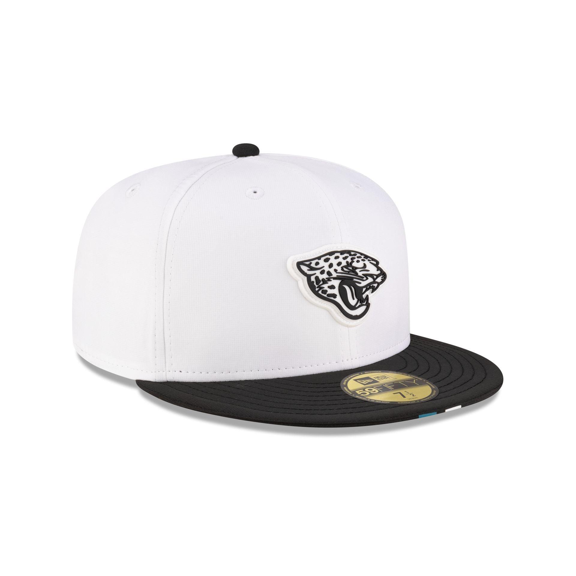 Cleveland Guardians Metallic Gold Logo 59FIFTY Fitted Hat Male Product Image
