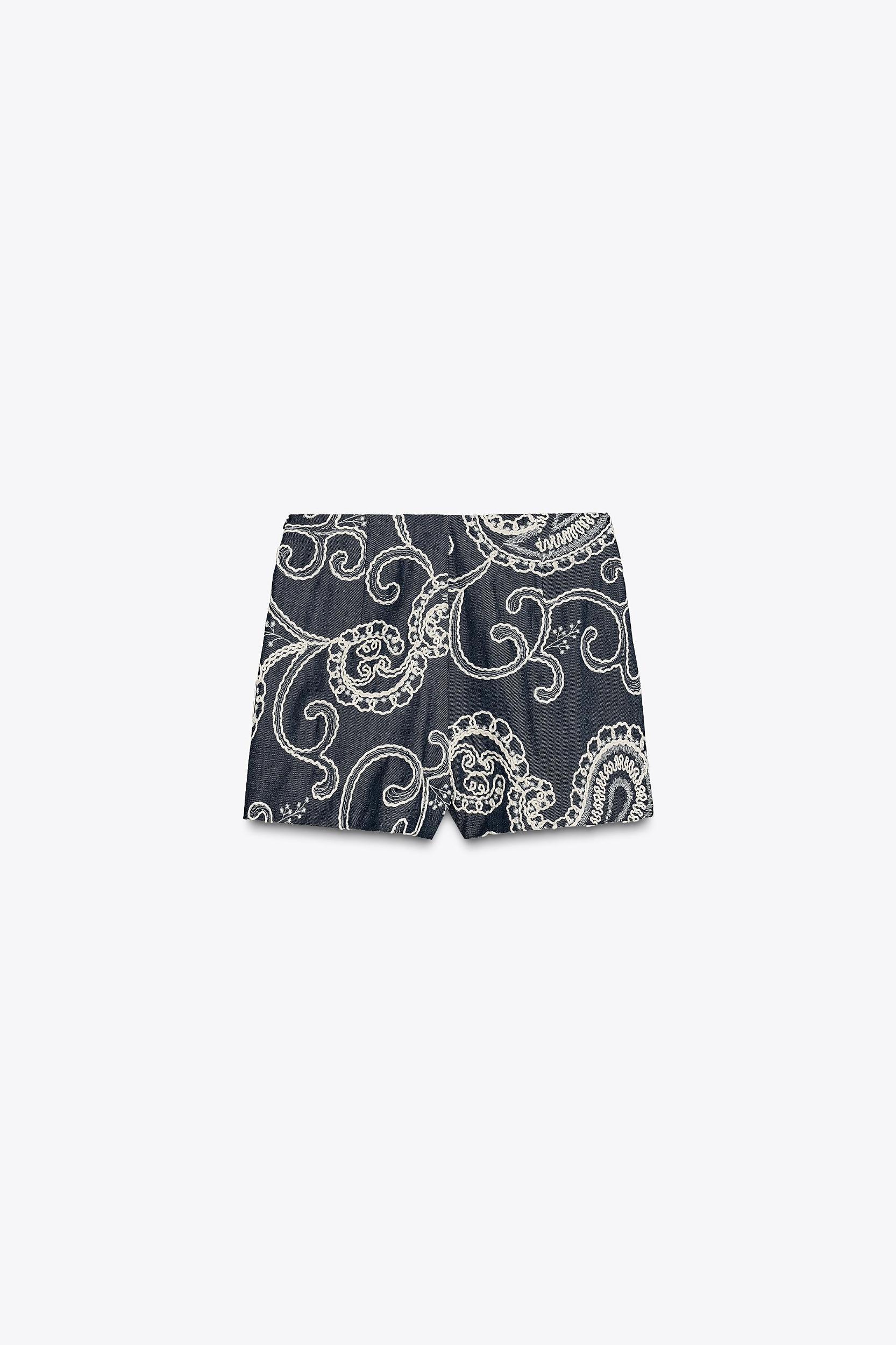 EMBROIDERED SKORT Product Image